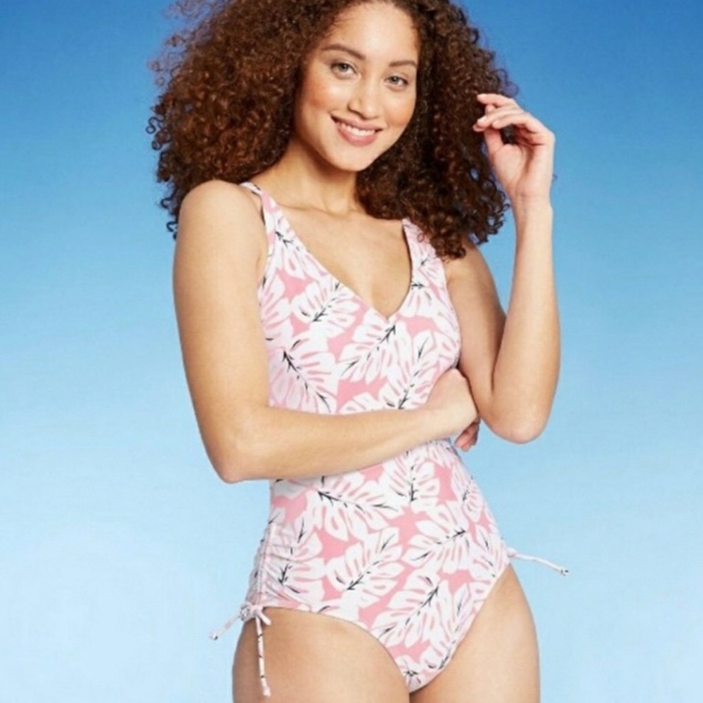 KONA SOL TARGET ONE PIECE PEACH MULTICOLOR BATHING SUIT NEW WITH TAGS NEVER WORN